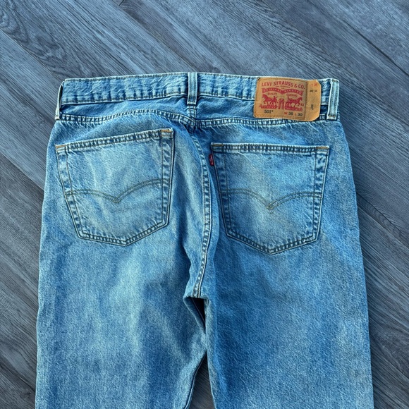 Levi's 501 Men's Blue Straight Jeans - Picture 5 of 8